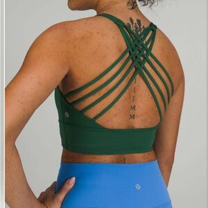 lululemon athletica Free to Be Wild High Neck Long Line EUC Sz 10 Everglade